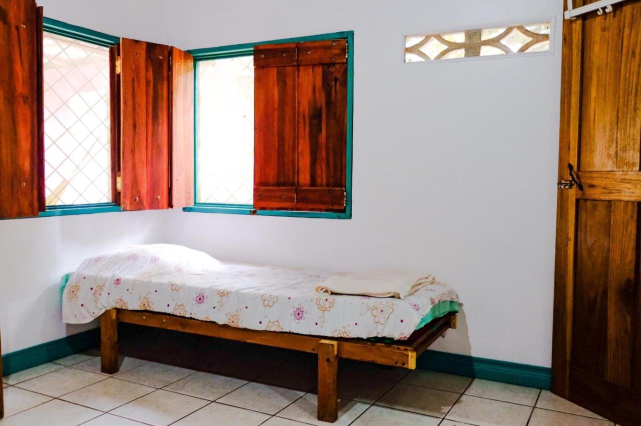 Aldina S Guest House Cahuita Luaran gambar